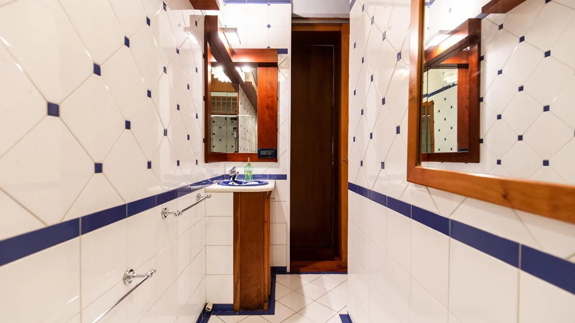Ariosto Elegant Apartment - Near M1 And Cadorna Station Milan 0*,  Italy